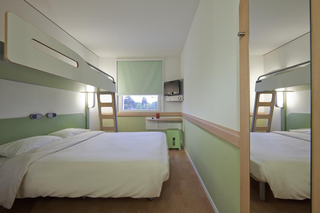 ibis budget Genève Petit-Lancy Zimmer foto