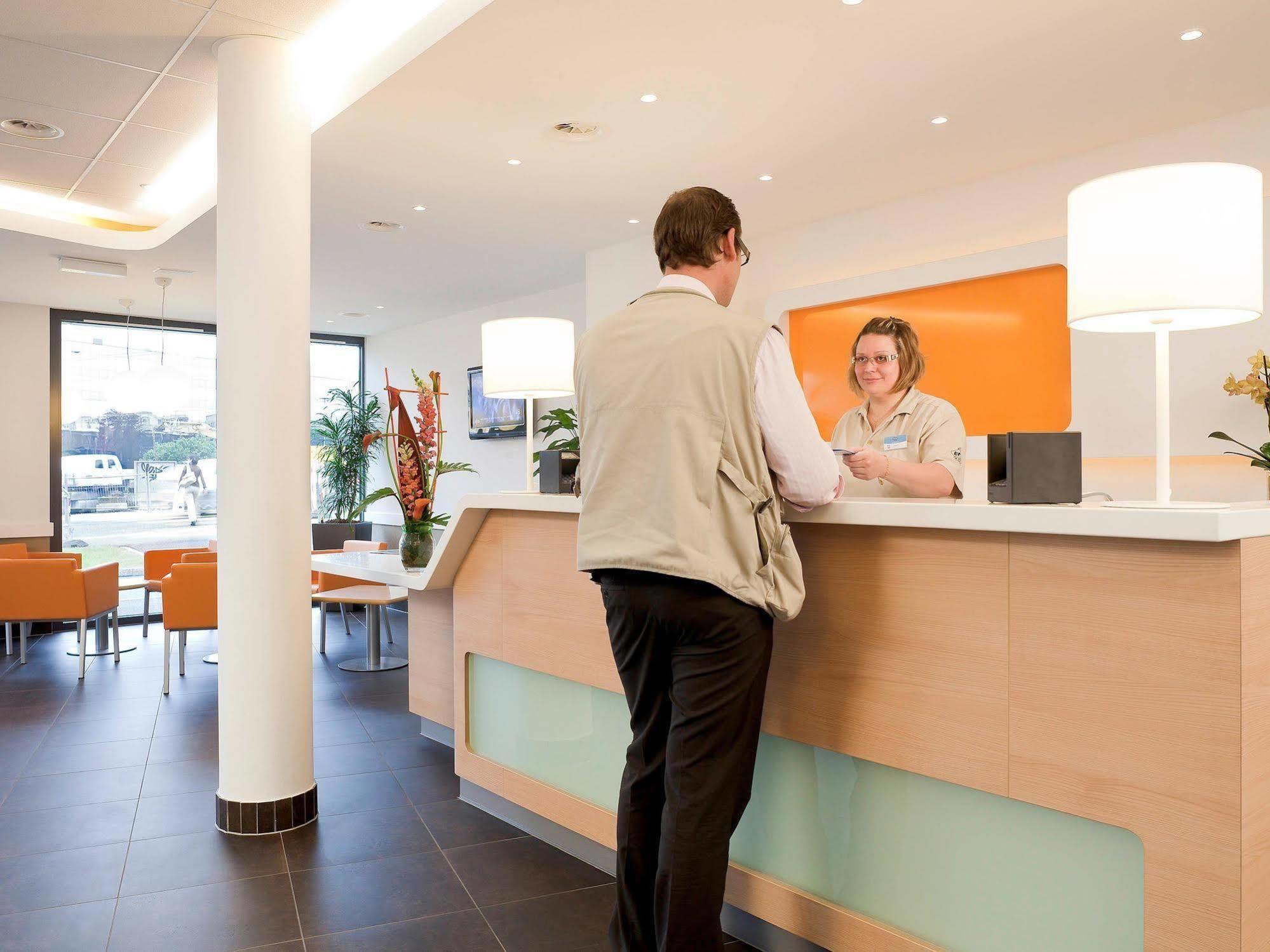 ibis budget Genève Petit-Lancy Exterior foto